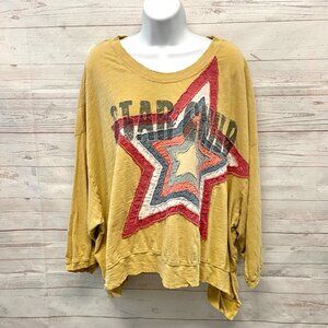 Magnolia Pearl Yellow Star Graphic Top